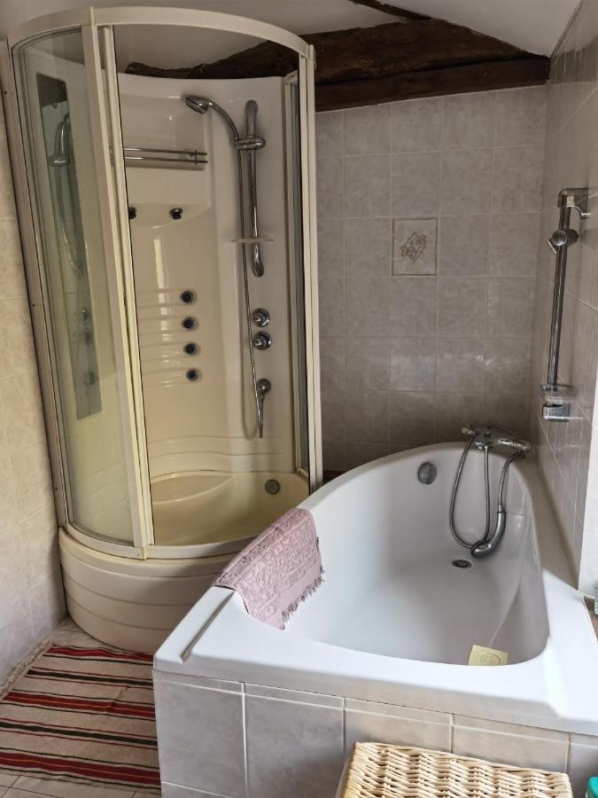 Chambres D Hotes L'Agape Saint-Martial-sur-Isop 外观 照片